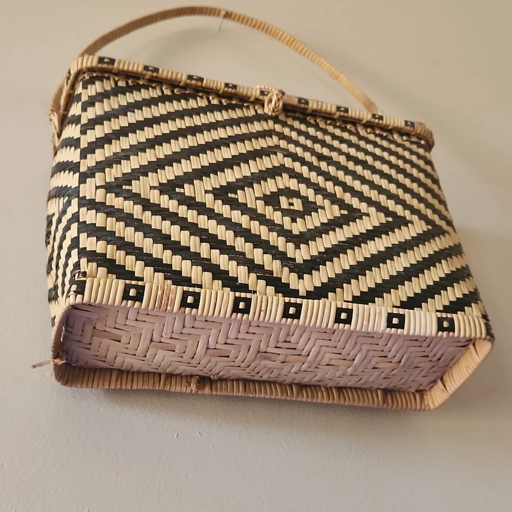 Anthropologie Wicker woven geometric handbag - Picture 5 of 9